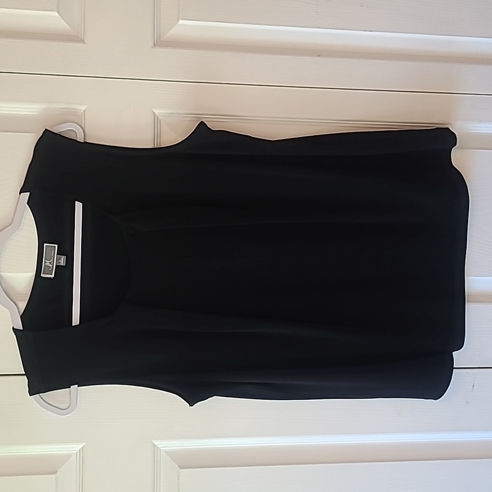 JM Collection sleeveless top